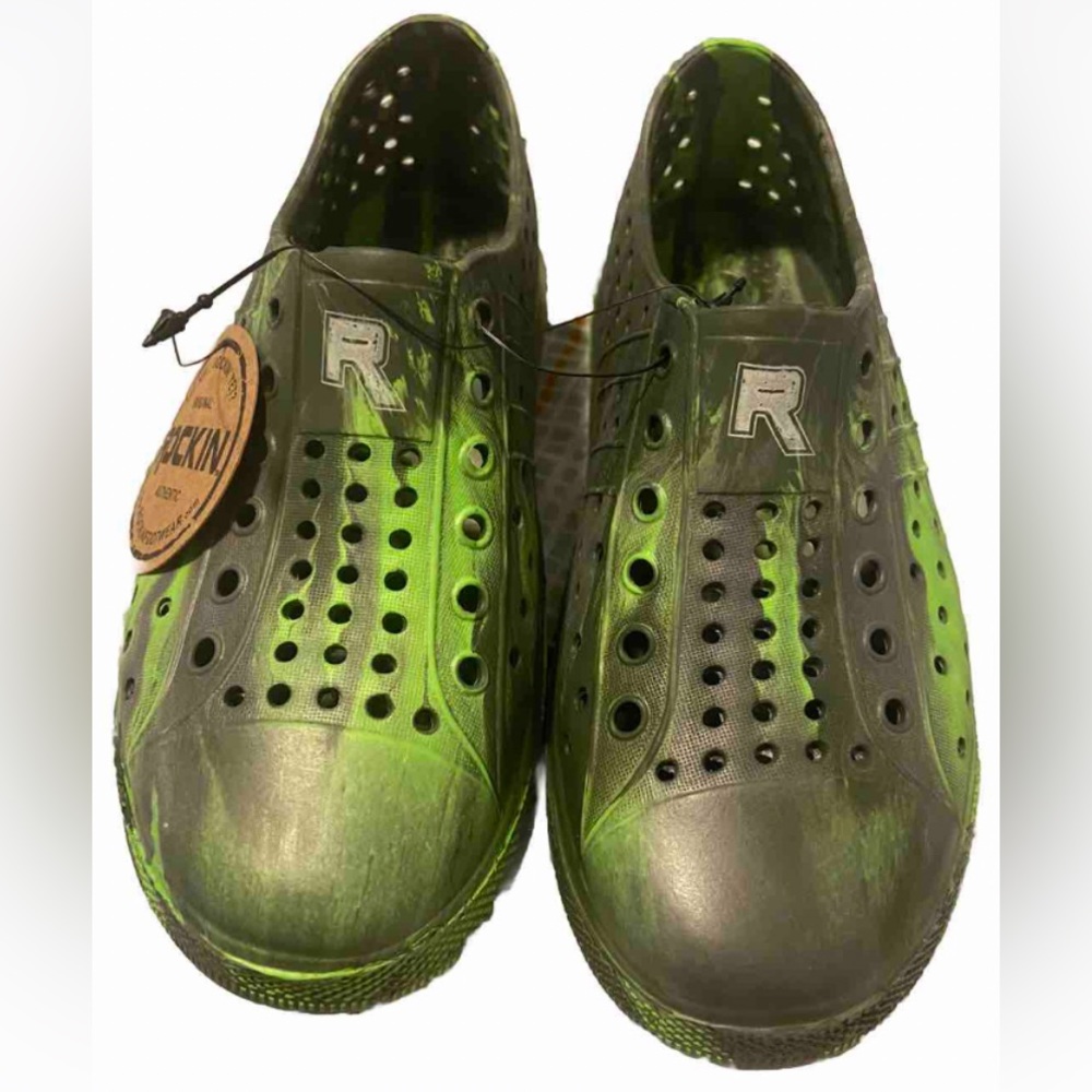 ROCKIN Toddler Boy’s Water Shoes  (Green). Size 13. NWT